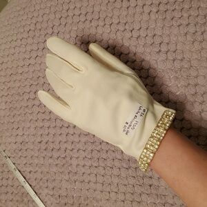 1950s Cream White Rhinestone Vintage Fabric Short Pinup Gloves Size Small, S, 7